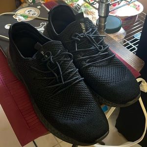 Light Weight Mesh Sneakers, Black